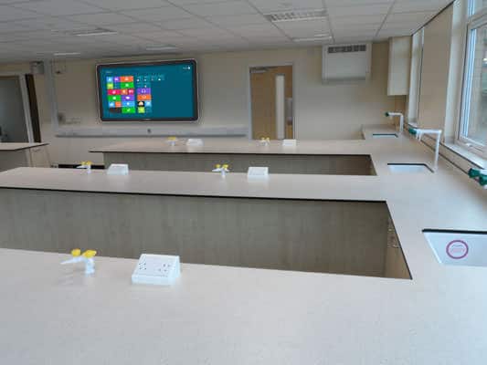peninsula and iwall classroom furniture
